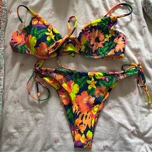 Tropical print bikini